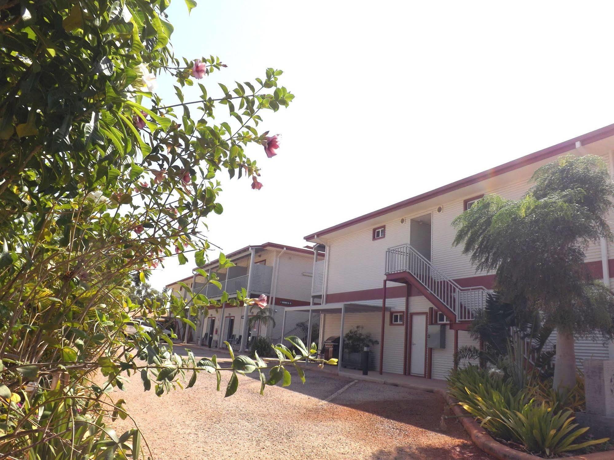 Derby Lodge Motel Екстериор снимка