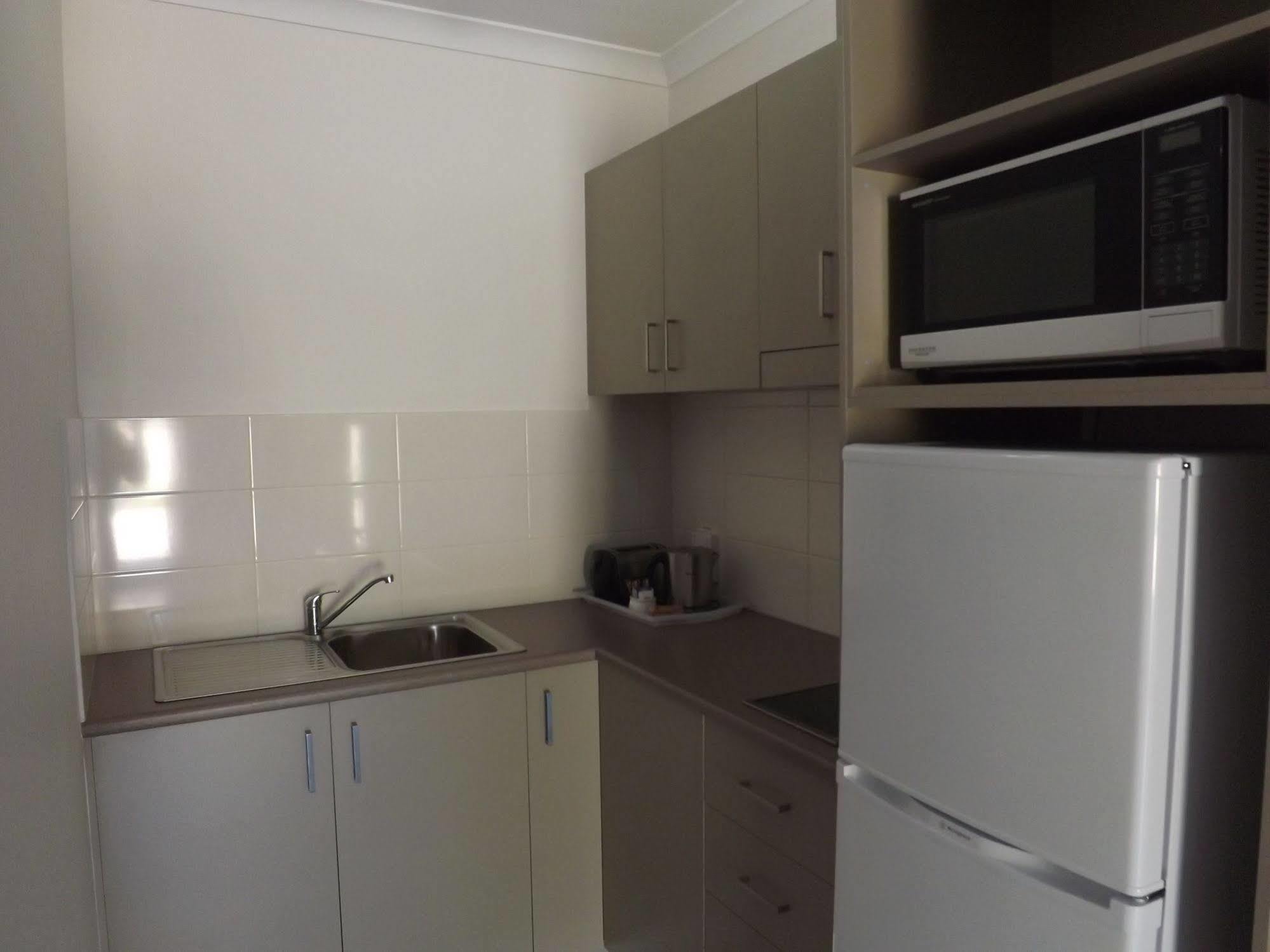 Derby Lodge Motel Екстериор снимка